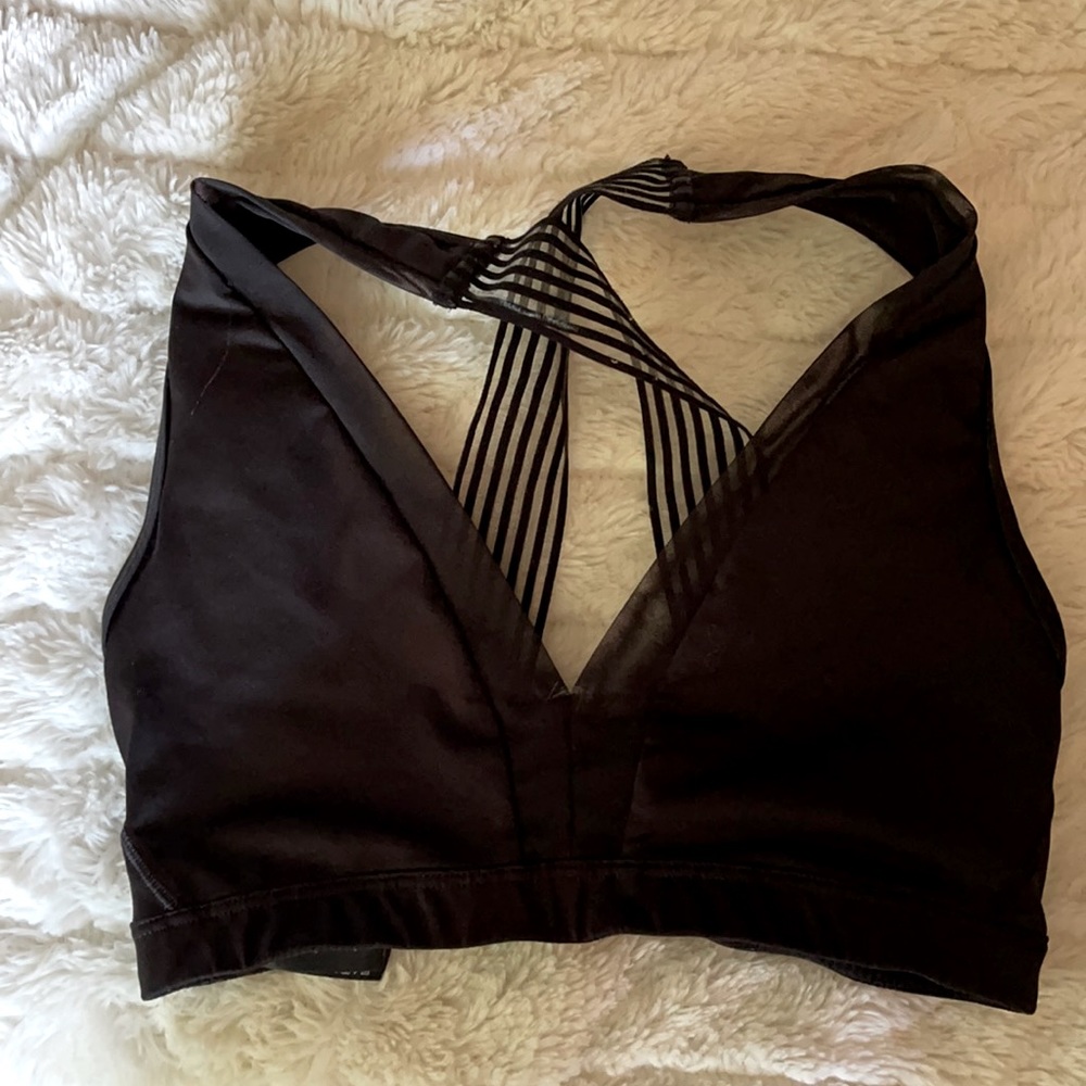 VSX Sports Bra Black Mesh Crossback